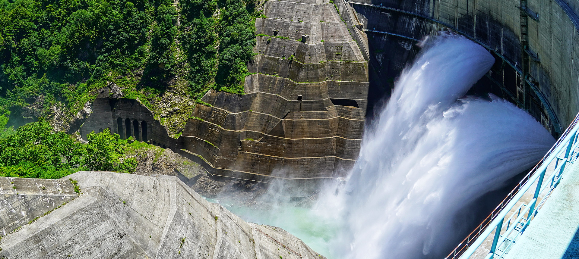 緑翠亭 景水(りょくすいてい けいすい)
