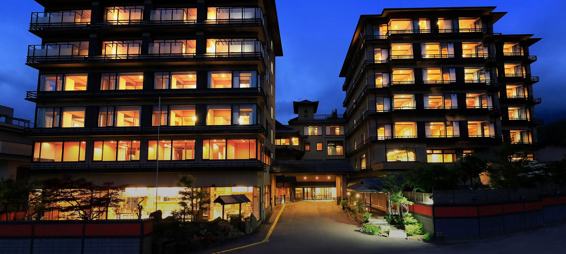 緑翠亭 景水(りょくすいてい けいすい)